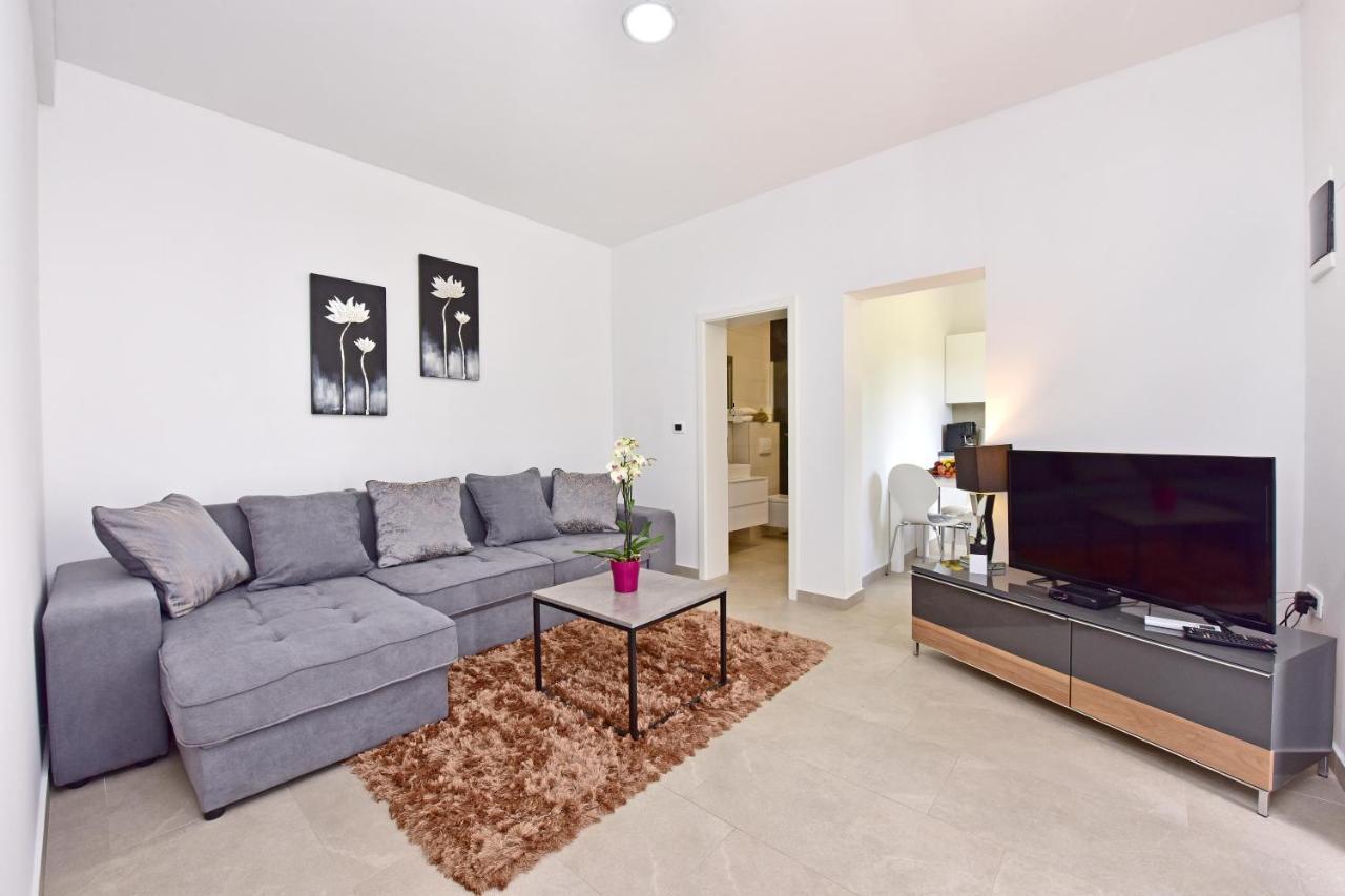 Apartman Melita Пореч Екстериор снимка