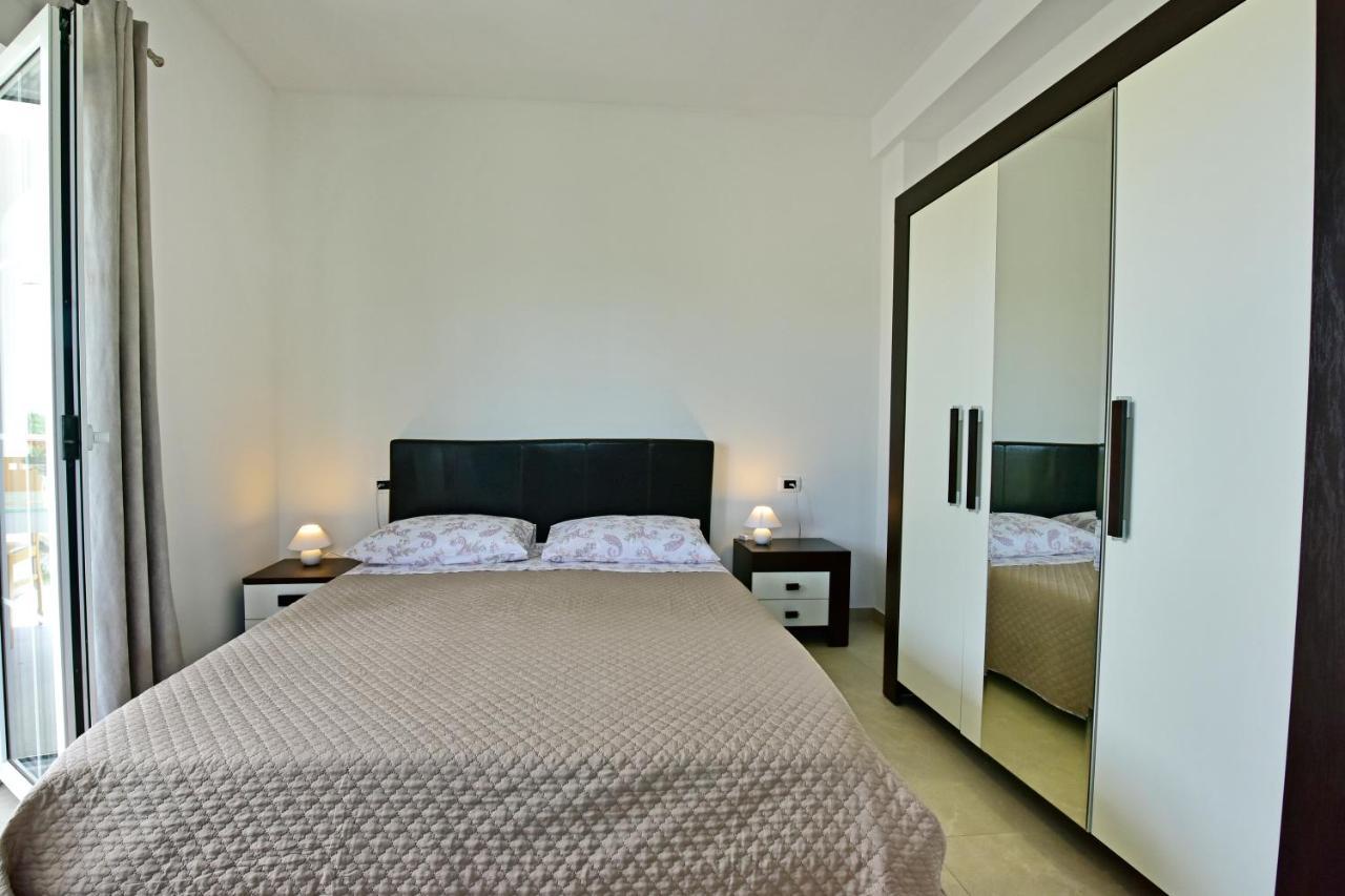 Apartman Melita Пореч Екстериор снимка