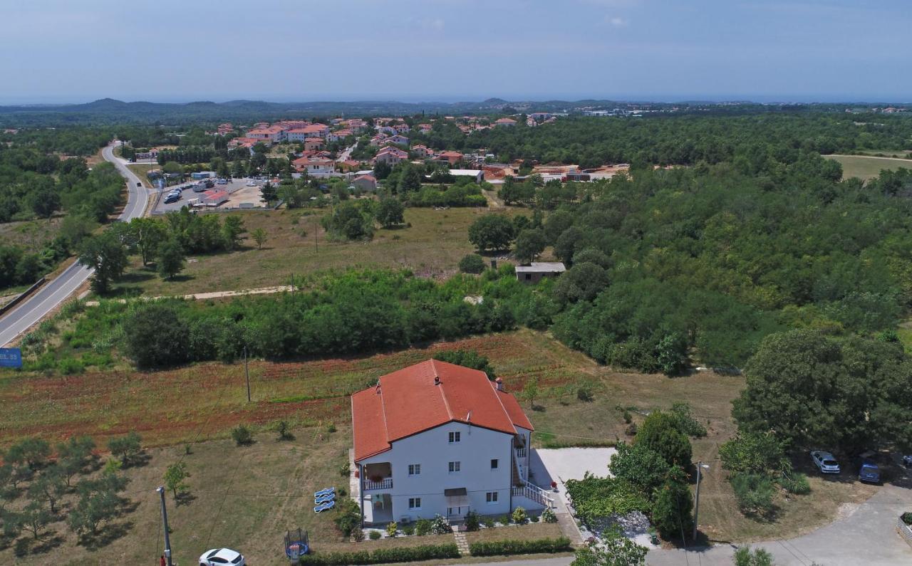 Apartman Melita Пореч Екстериор снимка